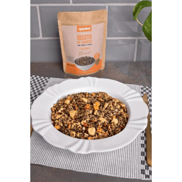 Risoto de Quinoa com Frango e Legumes Liofilizados | Lyovibes